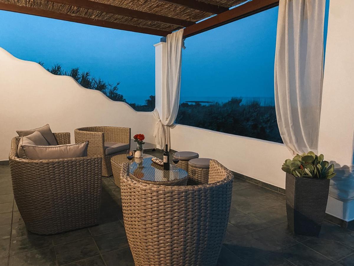 Luxury 3Br Sunrise Villa , Seaside Gyrismata Skyros Ngoại thất bức ảnh